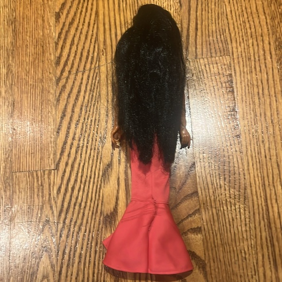 Vintage 1975 CHER Barbie Doll - Picture 3 of 3